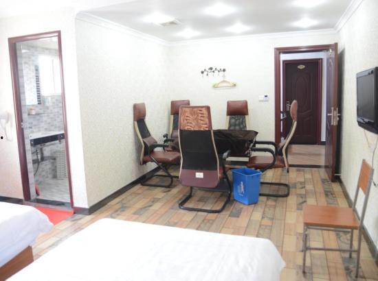 蔷薇旅店在线观看,在线观看，揭开神秘事件的序幕  第3张